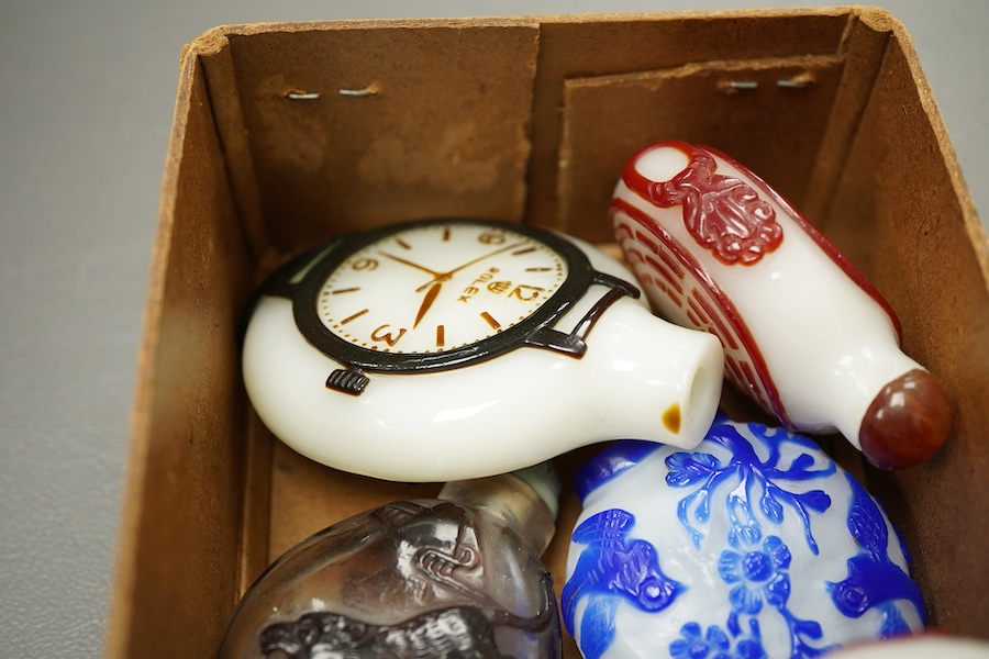 Six Chinese overlaid glass snuff bottles